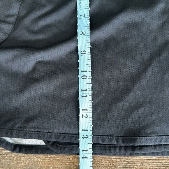 Tail Active Wear Wrap Reversible Skirt, NWT, size L - Picture 6 of 7